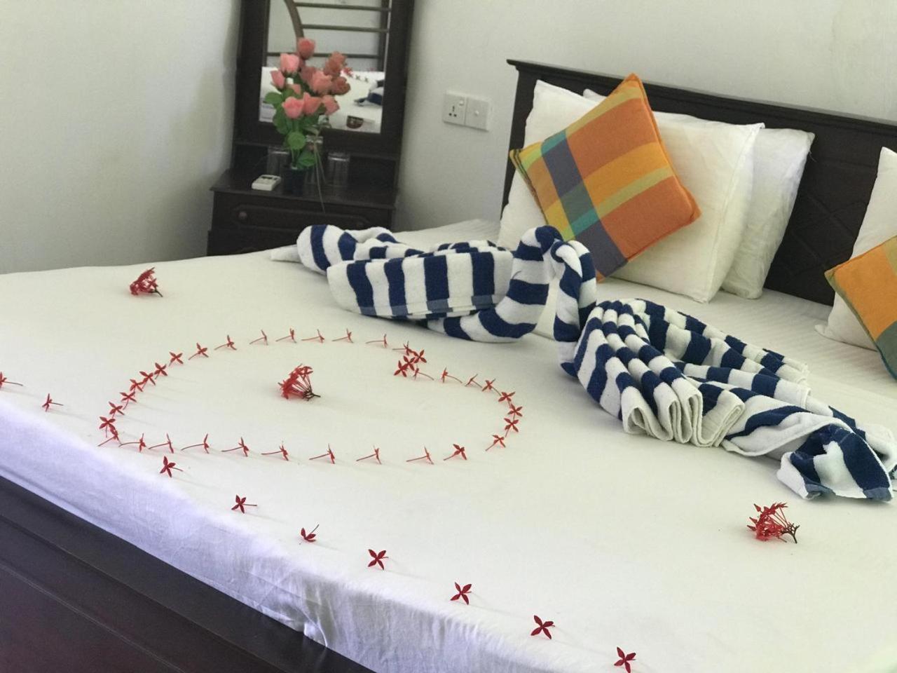 מיריסה Sea Zone Resort מראה חיצוני תמונה